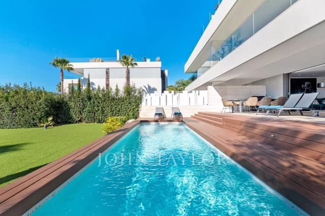 3 soverom Leilighet til salgs i Talamanca, Ibiza by med svømmebasseng - € 3 100 000 (Ref: 9428649)