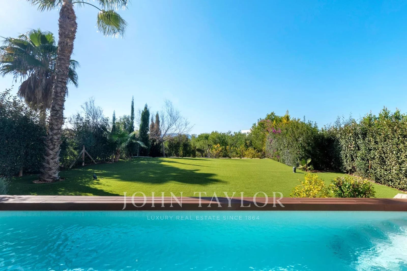 3 soverom Leilighet til salgs i Talamanca med svømmebasseng - € 3 100 000 (Ref: 9428649)