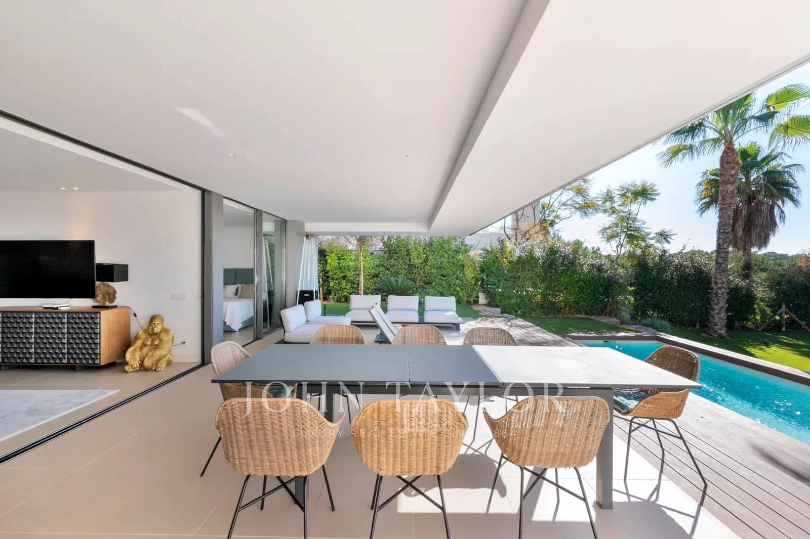 3 soverom Leilighet til salgs i Talamanca med svømmebasseng - € 3 100 000 (Ref: 9428649)