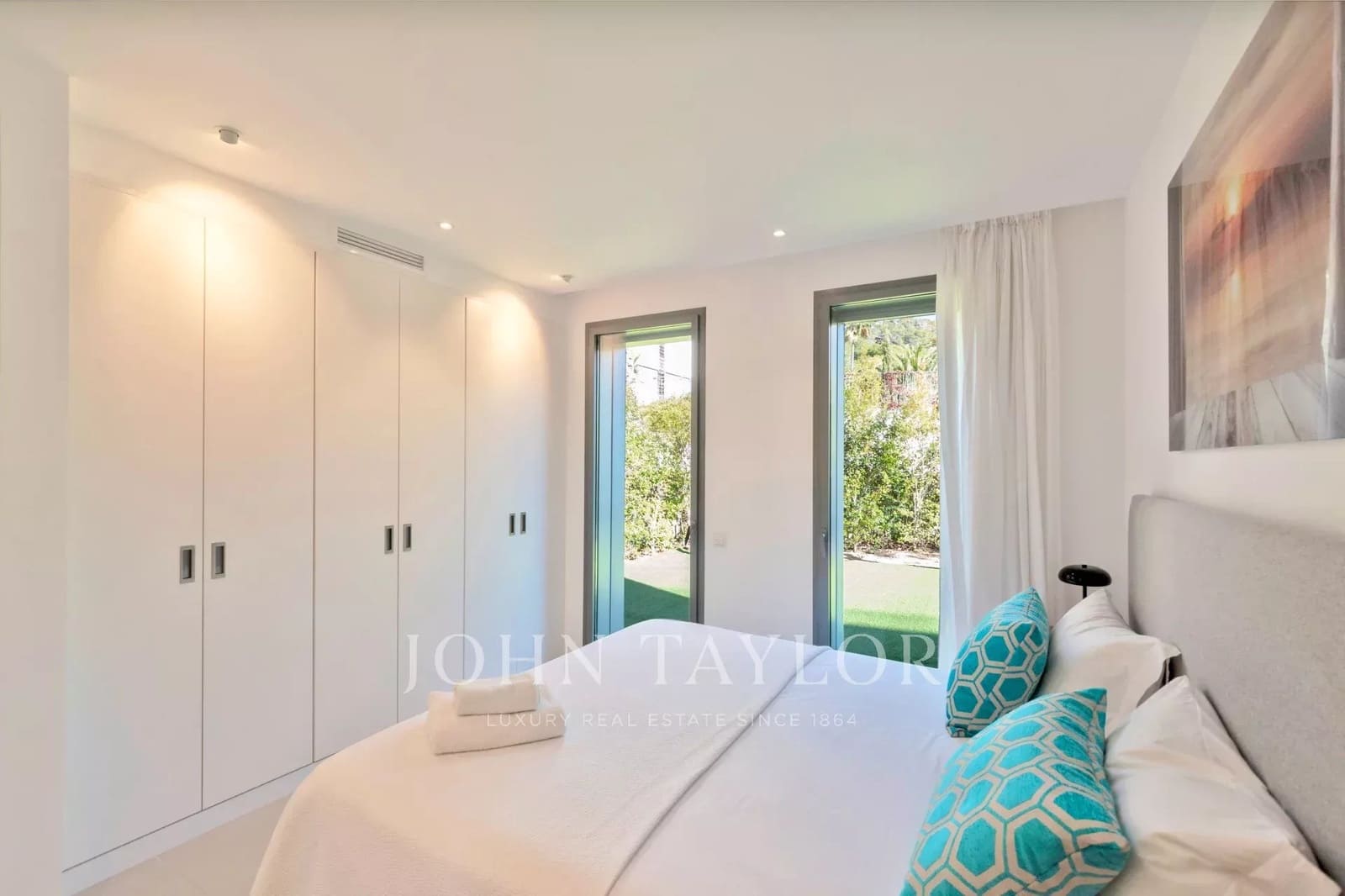 3 soverom Leilighet til salgs i Talamanca med svømmebasseng - € 3 100 000 (Ref: 9428649)