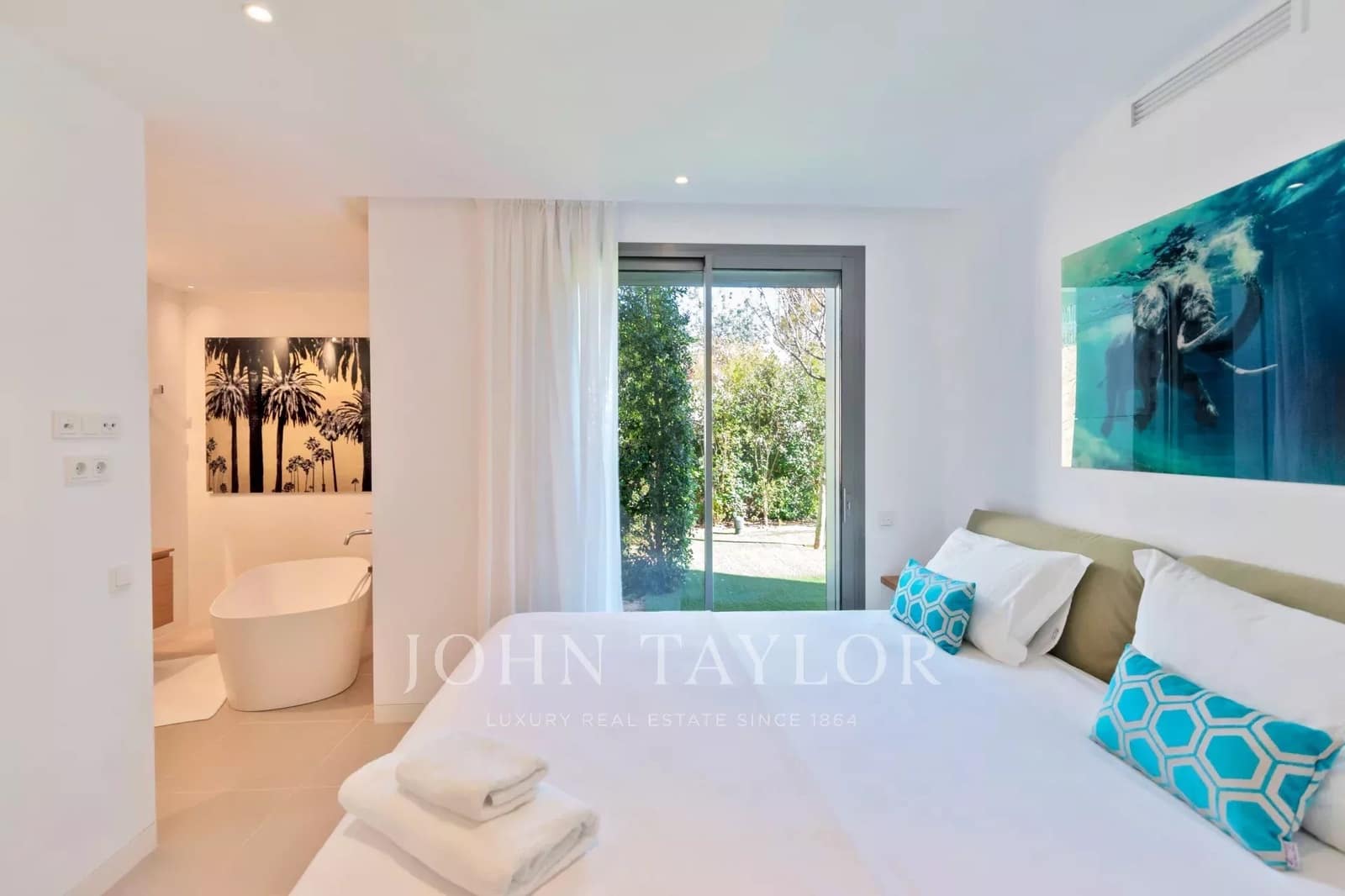 3 soverom Leilighet til salgs i Talamanca med svømmebasseng - € 3 100 000 (Ref: 9428649)