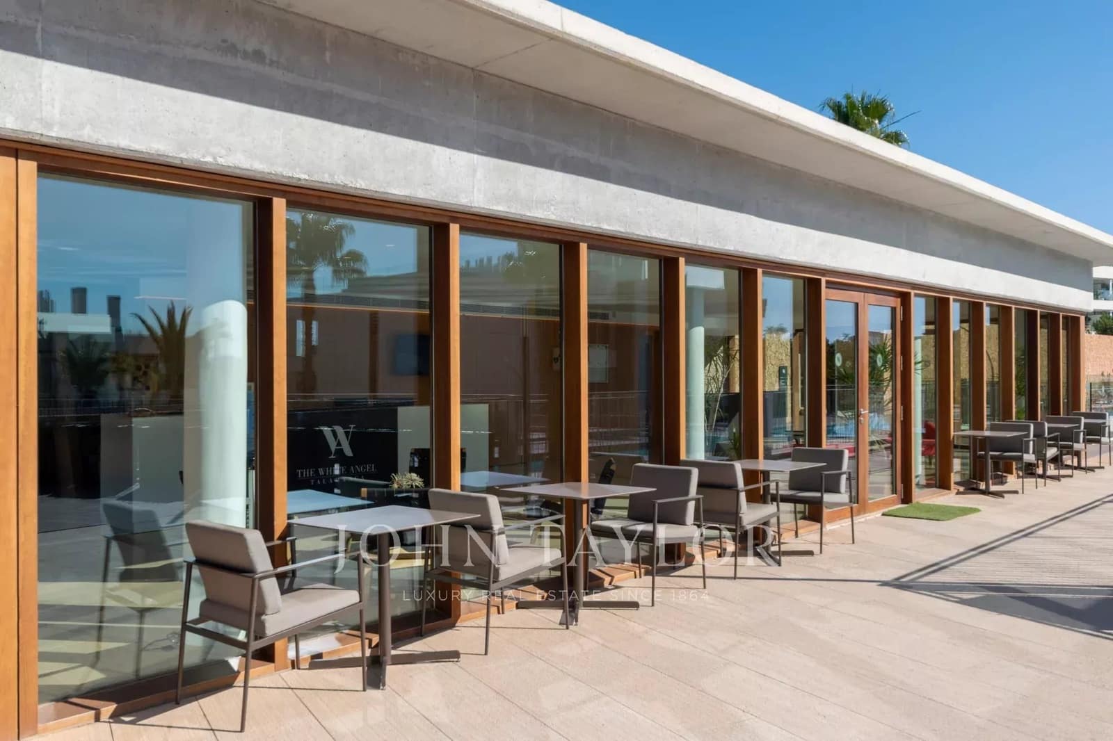 3 soverom Leilighet til salgs i Talamanca med svømmebasseng - € 3 100 000 (Ref: 9428649)