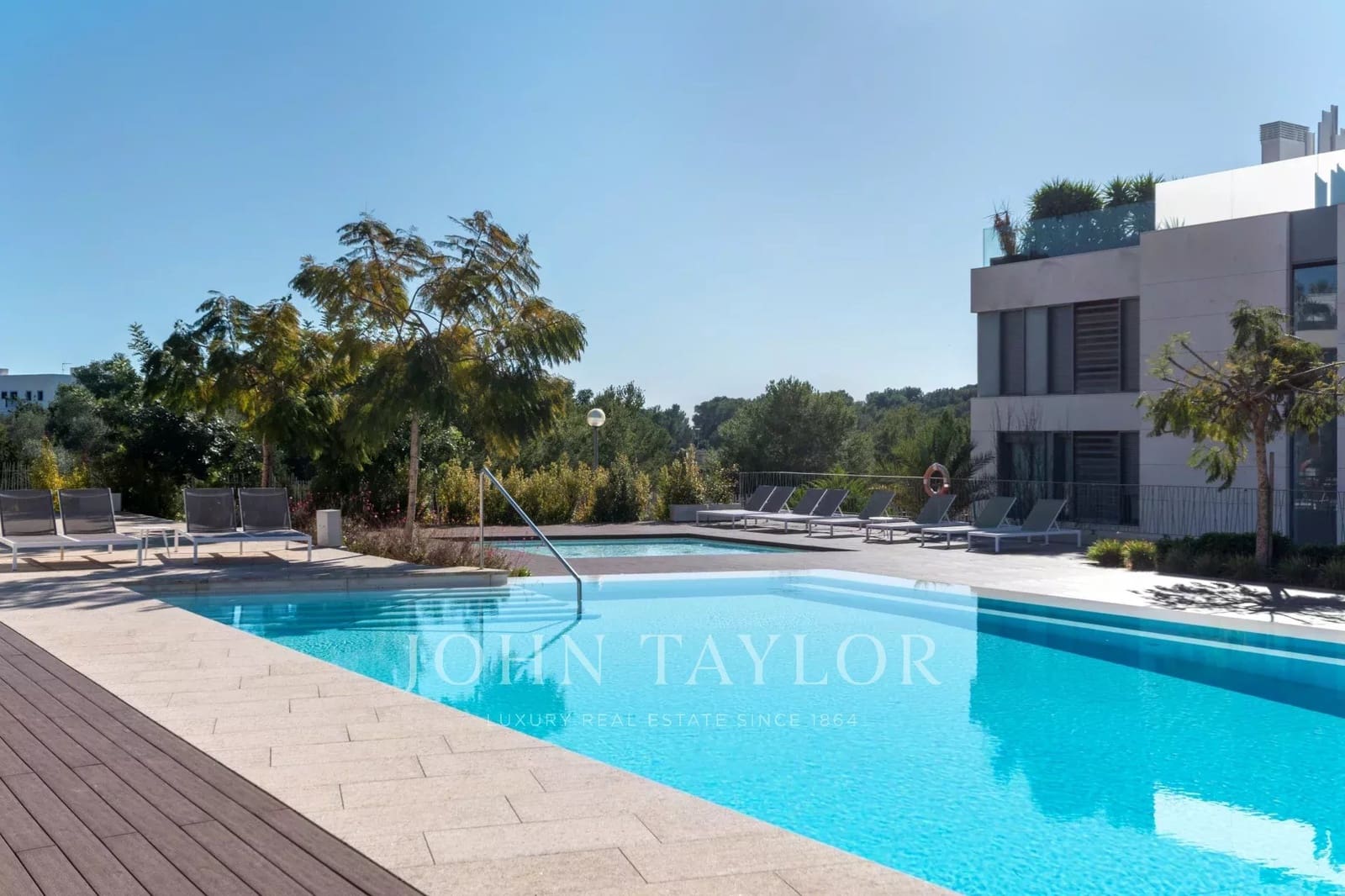 3 soverom Leilighet til salgs i Talamanca med svømmebasseng - € 3 100 000 (Ref: 9428649)