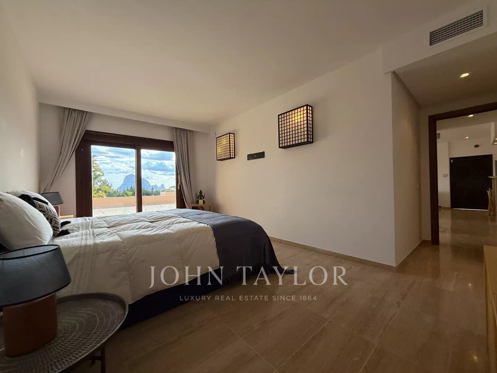 Apartamento de 3 habitaciones en San Jose / Sant Josep de Sa Talaia en alquiler con piscina - 7.500 € (Ref: 9428650)