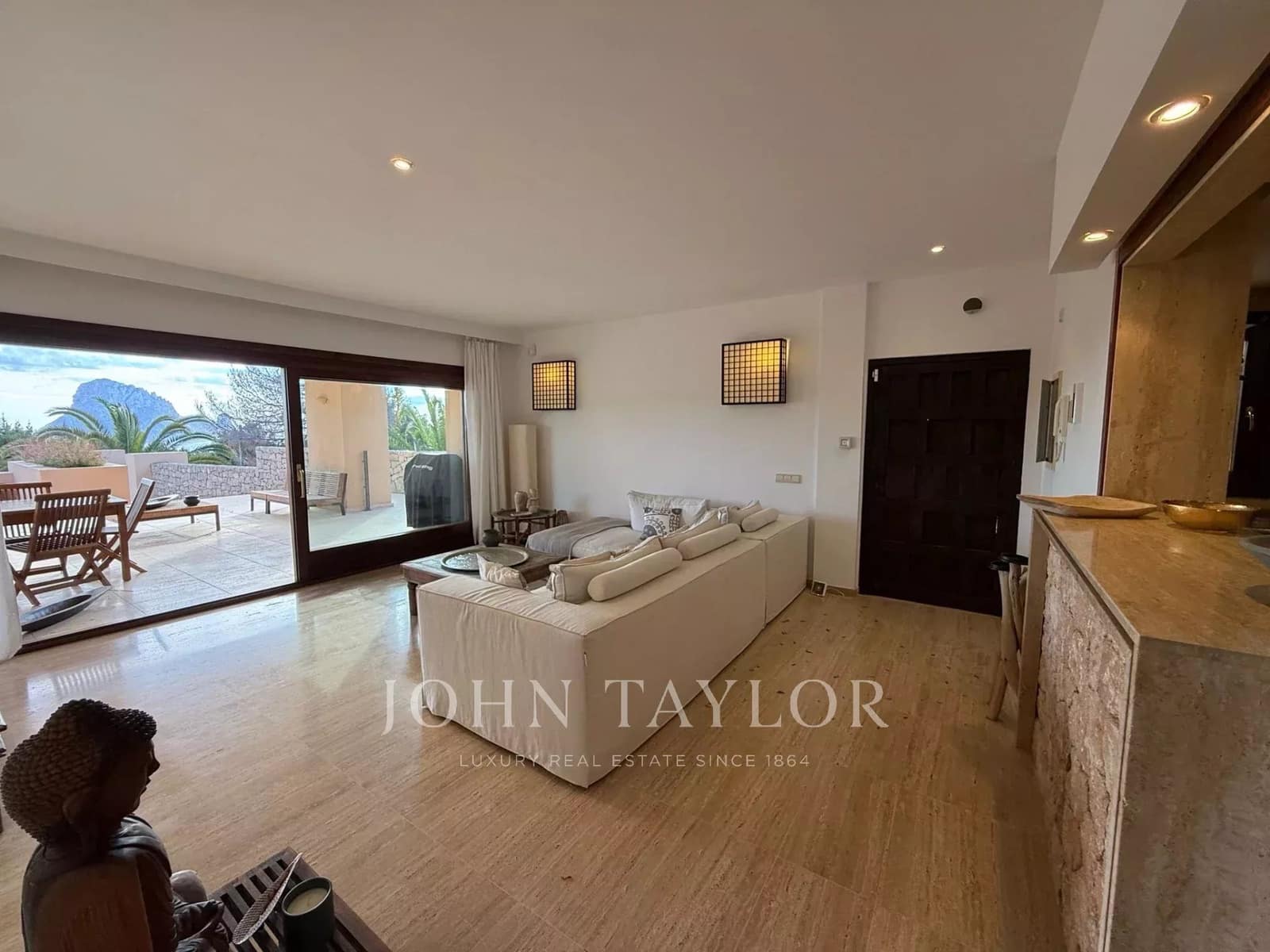 Apartamento de 3 habitaciones en San Jose / Sant Josep de Sa Talaia en alquiler con piscina - 7.500 € (Ref: 9428650)