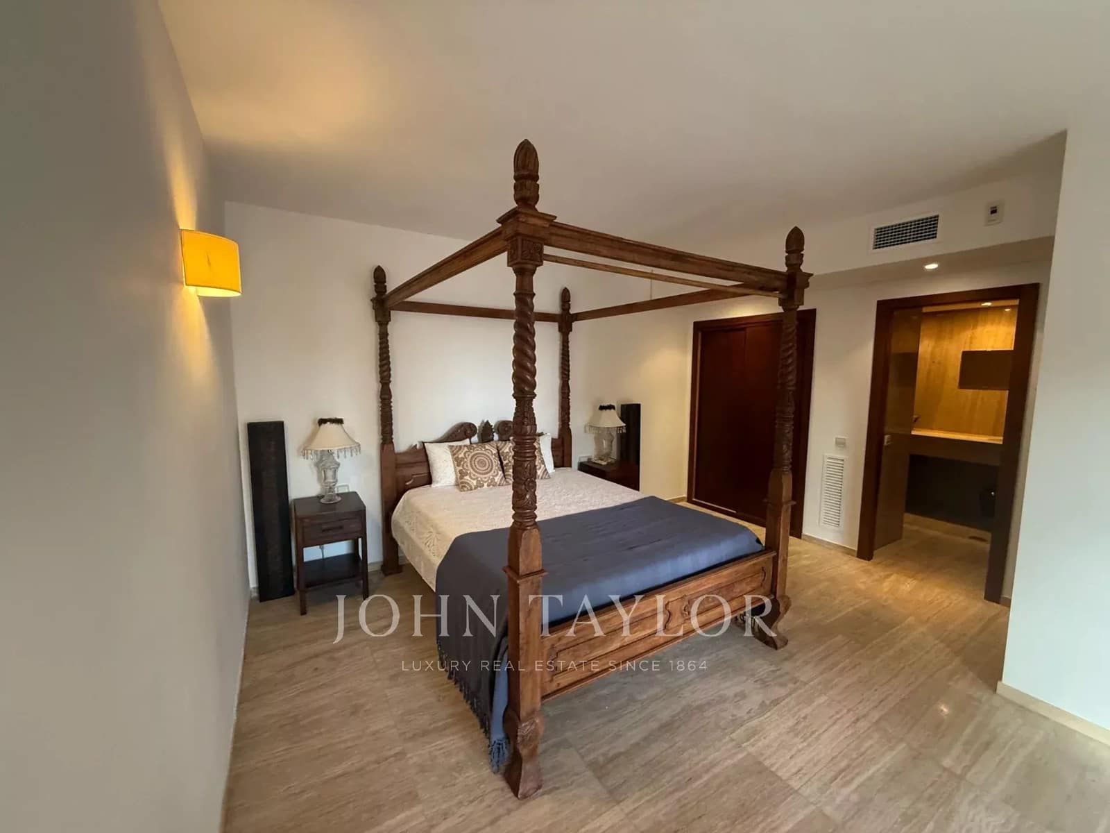 Apartamento de 3 habitaciones en San Jose / Sant Josep de Sa Talaia en alquiler con piscina - 7.500 € (Ref: 9428650)