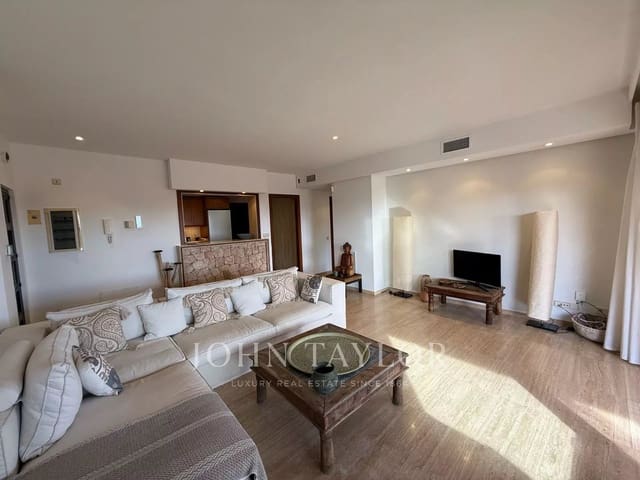 Apartamento de 3 habitaciones en San Jose / Sant Josep de Sa Talaia en alquiler con piscina - 7.500 € (Ref: 9428650)