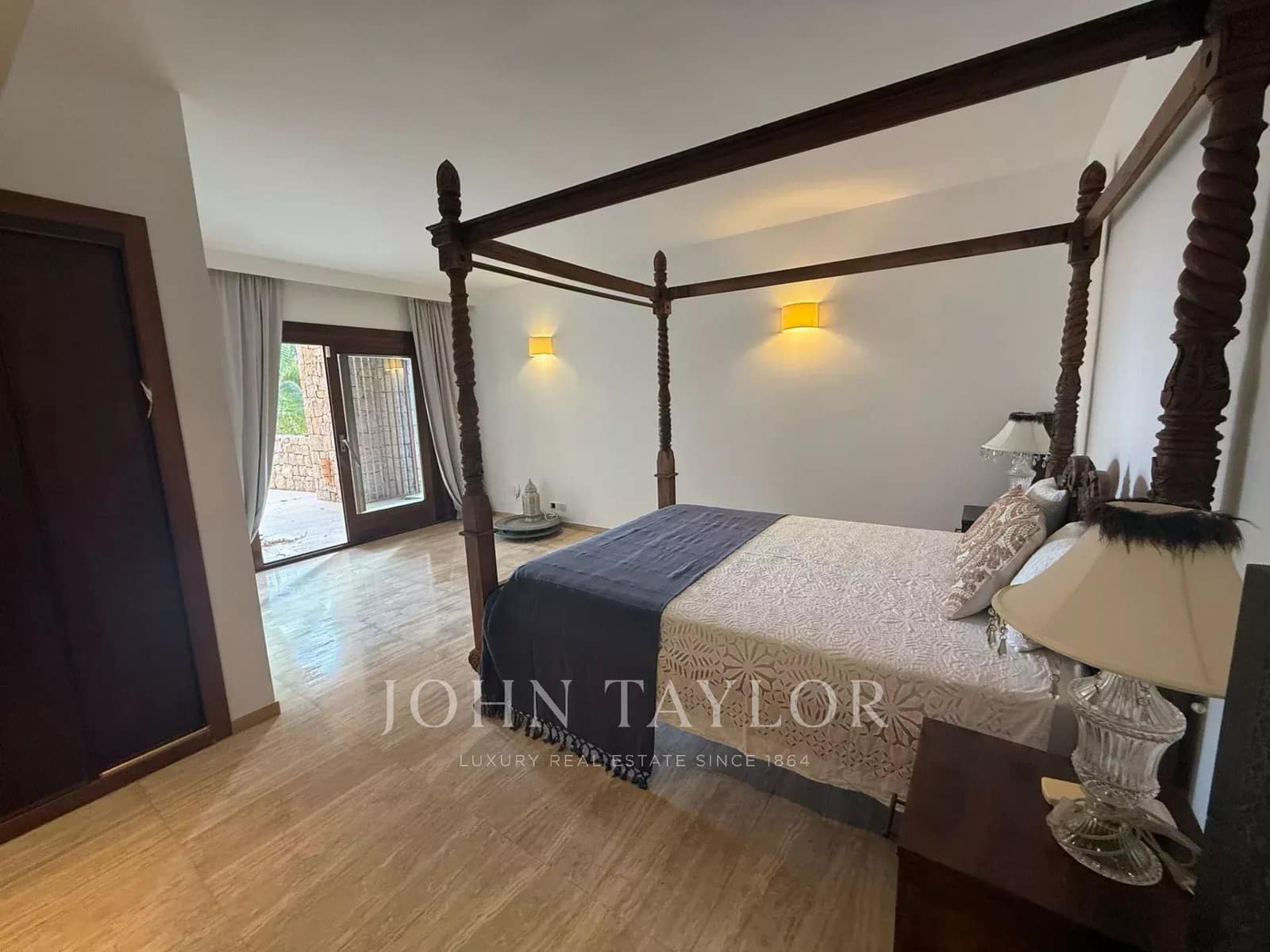 Apartamento de 3 habitaciones en San Jose / Sant Josep de Sa Talaia en alquiler con piscina - 7.500 € (Ref: 9428650)