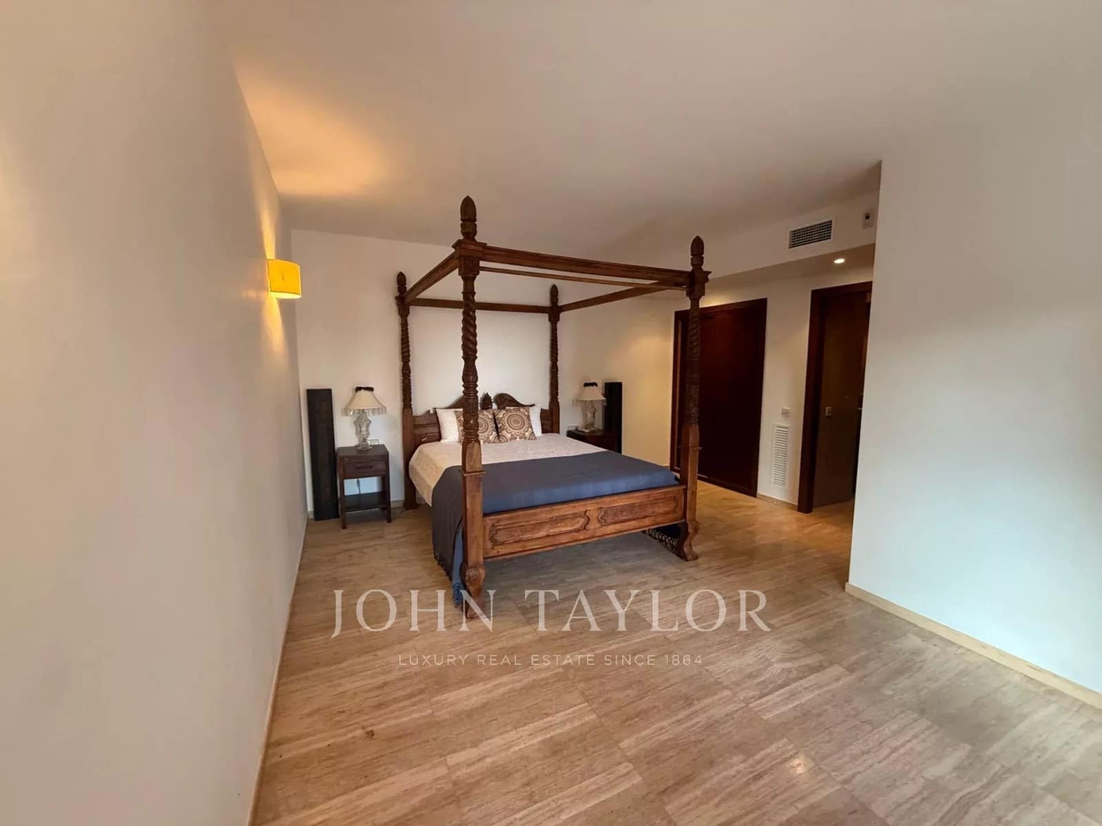 Apartamento de 3 habitaciones en San Jose / Sant Josep de Sa Talaia en alquiler con piscina - 7.500 € (Ref: 9428650)