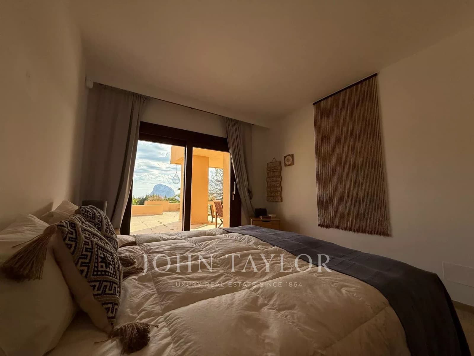 Apartamento de 3 habitaciones en San Jose / Sant Josep de Sa Talaia en alquiler con piscina - 7.500 € (Ref: 9428650)