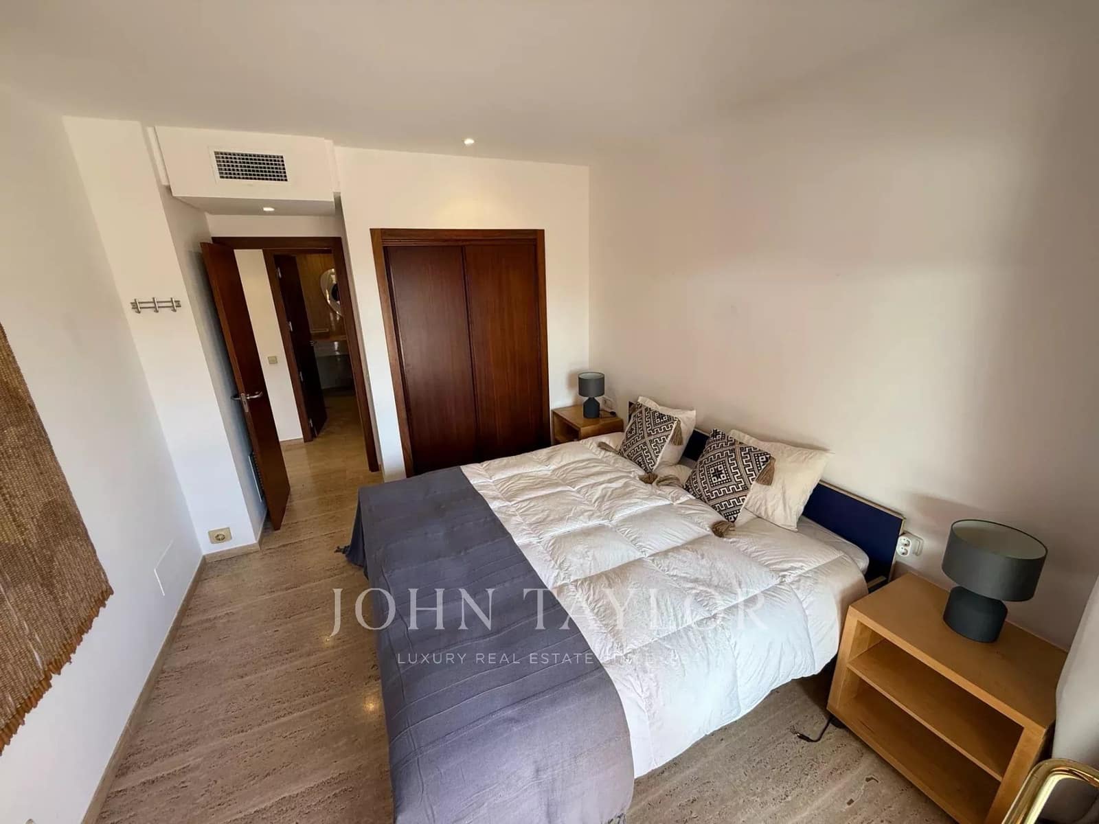 Apartamento de 3 habitaciones en San Jose / Sant Josep de Sa Talaia en alquiler con piscina - 7.500 € (Ref: 9428650)