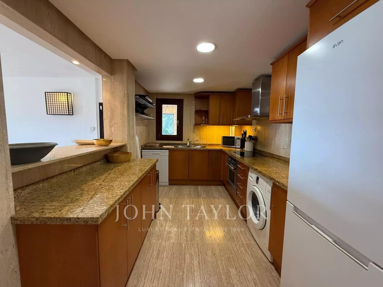 Apartamento de 3 habitaciones en San Jose / Sant Josep de Sa Talaia en alquiler con piscina - 7.500 € (Ref: 9428650)