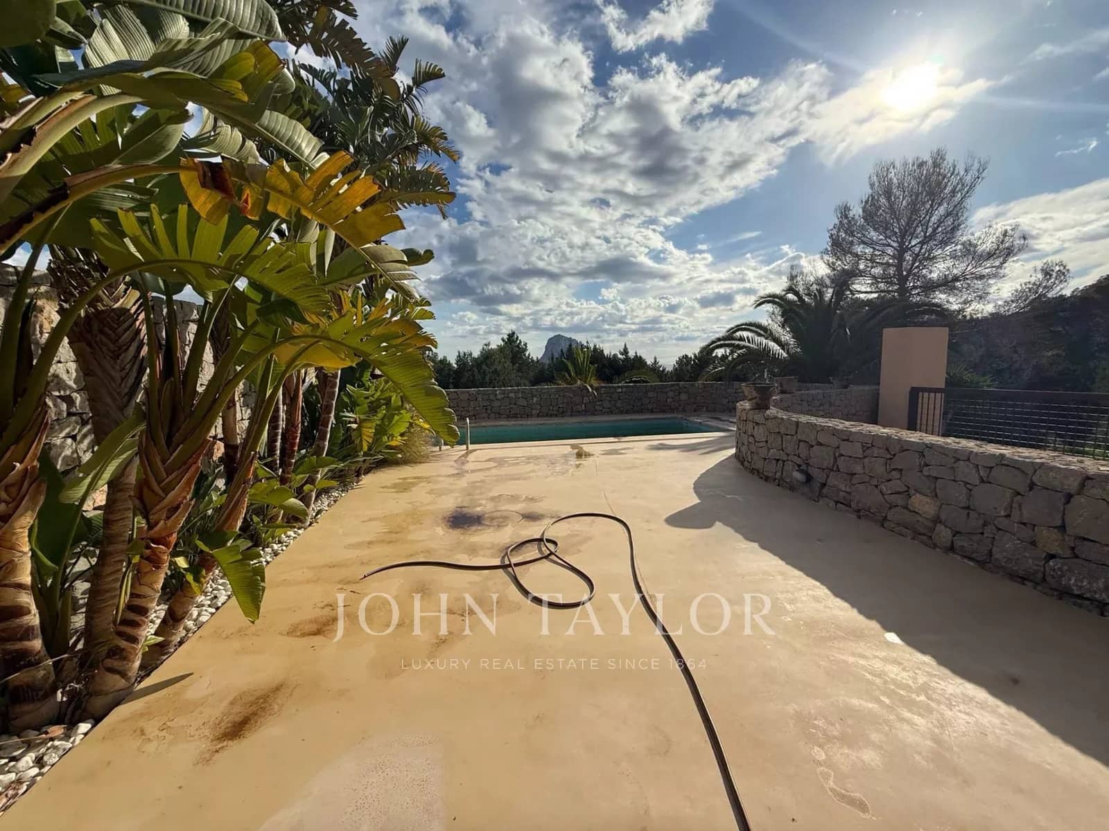 Apartamento de 3 habitaciones en San Jose / Sant Josep de Sa Talaia en alquiler con piscina - 7.500 € (Ref: 9428650)