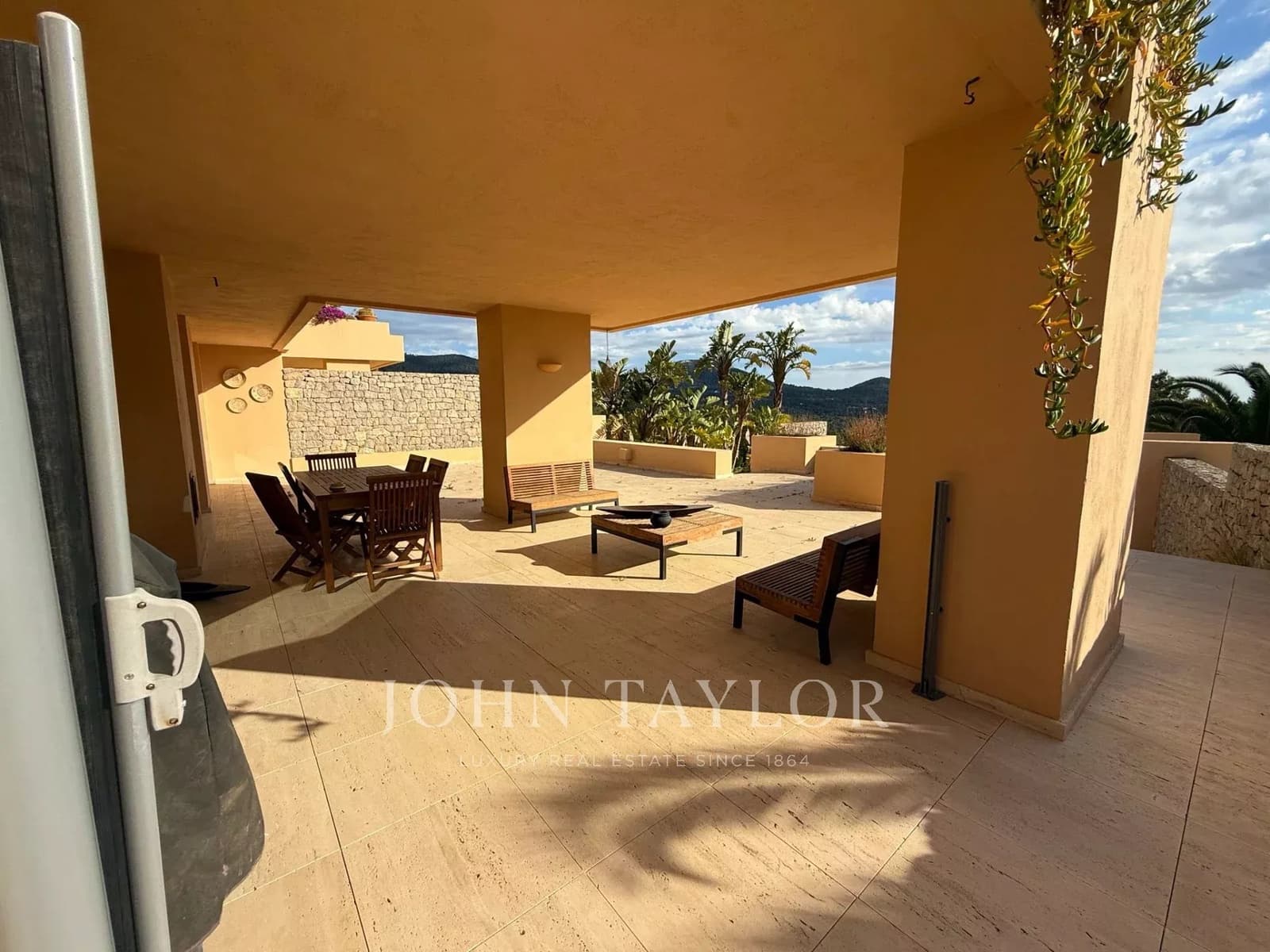 Apartamento de 3 habitaciones en San Jose / Sant Josep de Sa Talaia en alquiler con piscina - 7.500 € (Ref: 9428650)