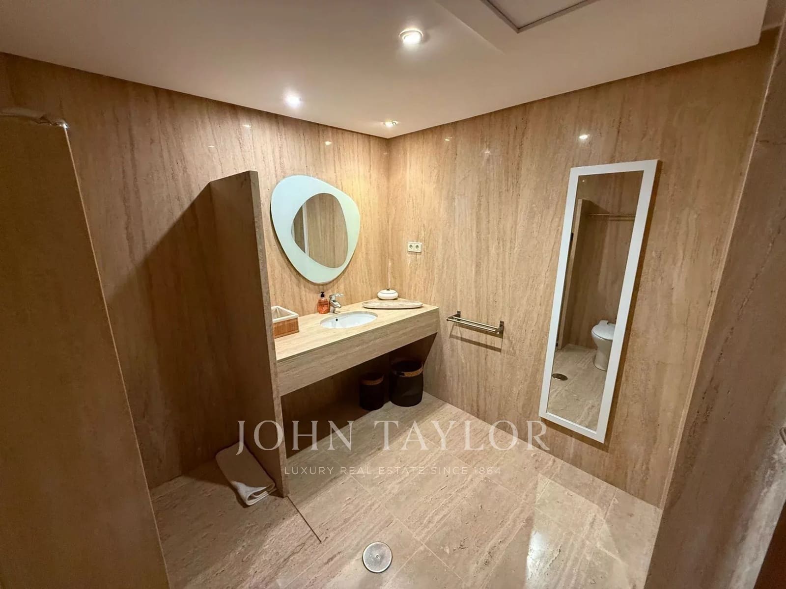 Apartamento de 3 habitaciones en San Jose / Sant Josep de Sa Talaia en alquiler con piscina - 7.500 € (Ref: 9428650)