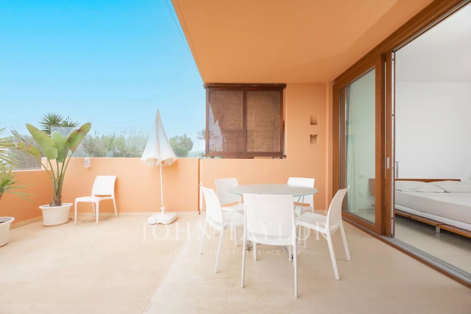 2 sypialnia Apartament na sprzedaż w Playa d'en Bossa z basenem - 790 000 € (Ref: 9428651)