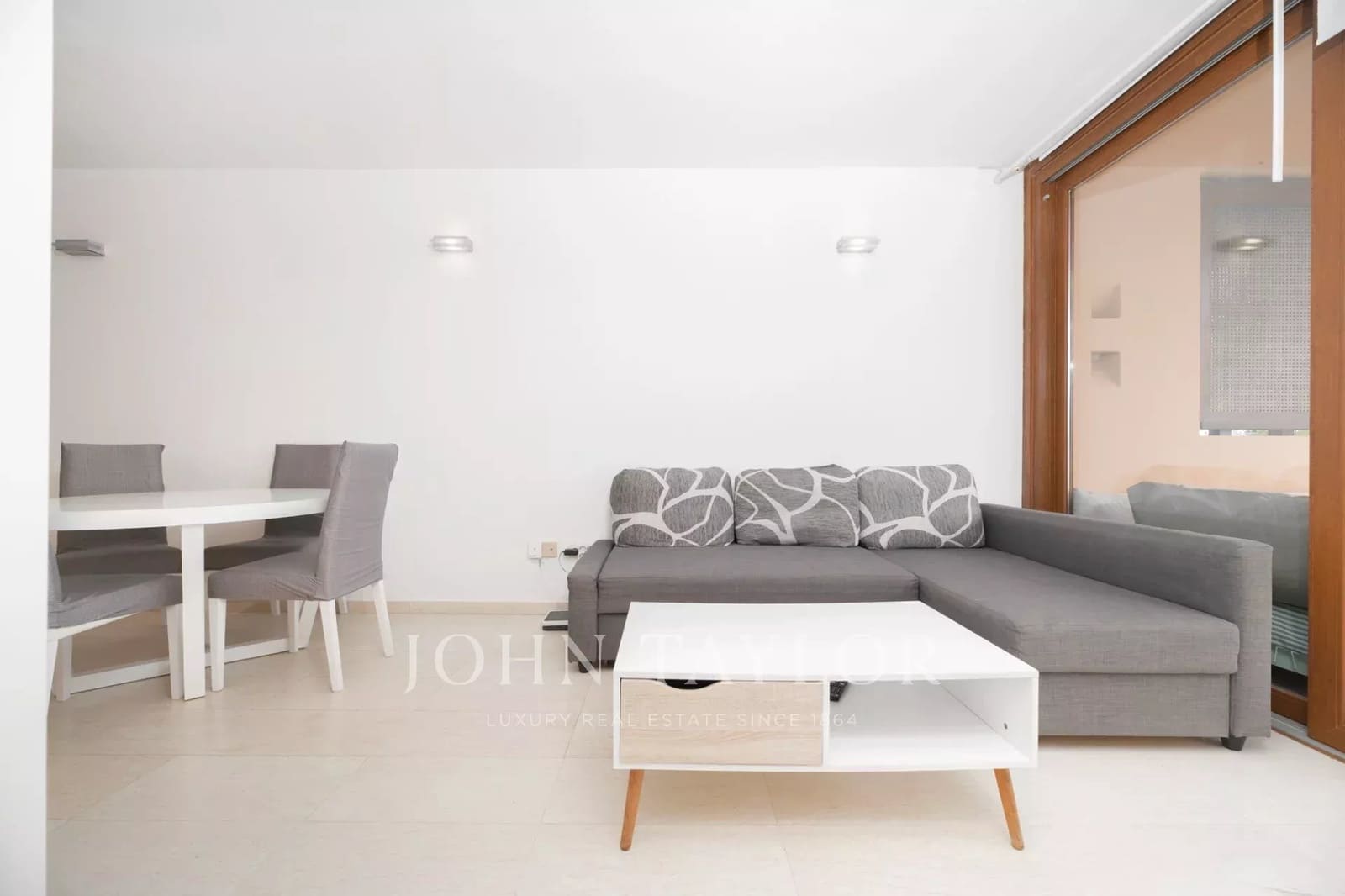 2 sypialnia Apartament na sprzedaż w Playa d'en Bossa z basenem - 790 000 € (Ref: 9428651)