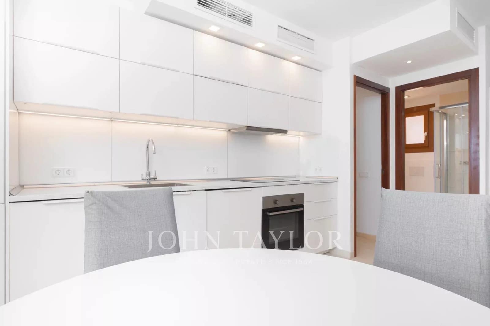 2 sypialnia Apartament na sprzedaż w Playa d'en Bossa z basenem - 790 000 € (Ref: 9428651)