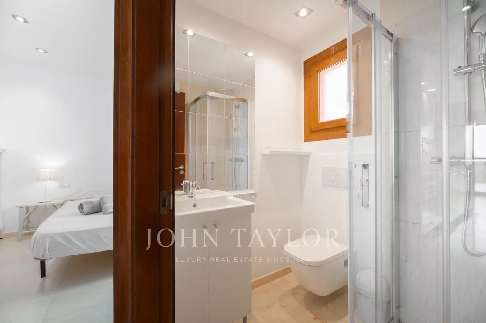 2 sypialnia Apartament na sprzedaż w Playa d'en Bossa z basenem - 790 000 € (Ref: 9428651)