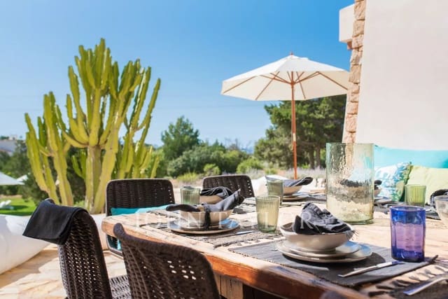 4 camera da letto Villa da affitare come casa vacanza in Es Cubells, San Jose / Sant Josep de Sa Talaia con piscina - 7.500 € (Rif: 9428653)