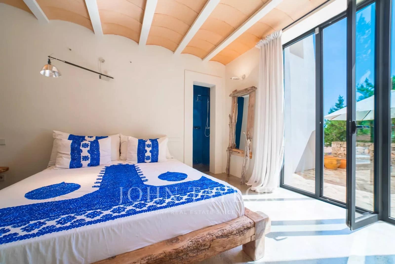 4 bedroom Villa for holiday rental in Es Cubells with pool - € 7,500 (Ref: 9428653)