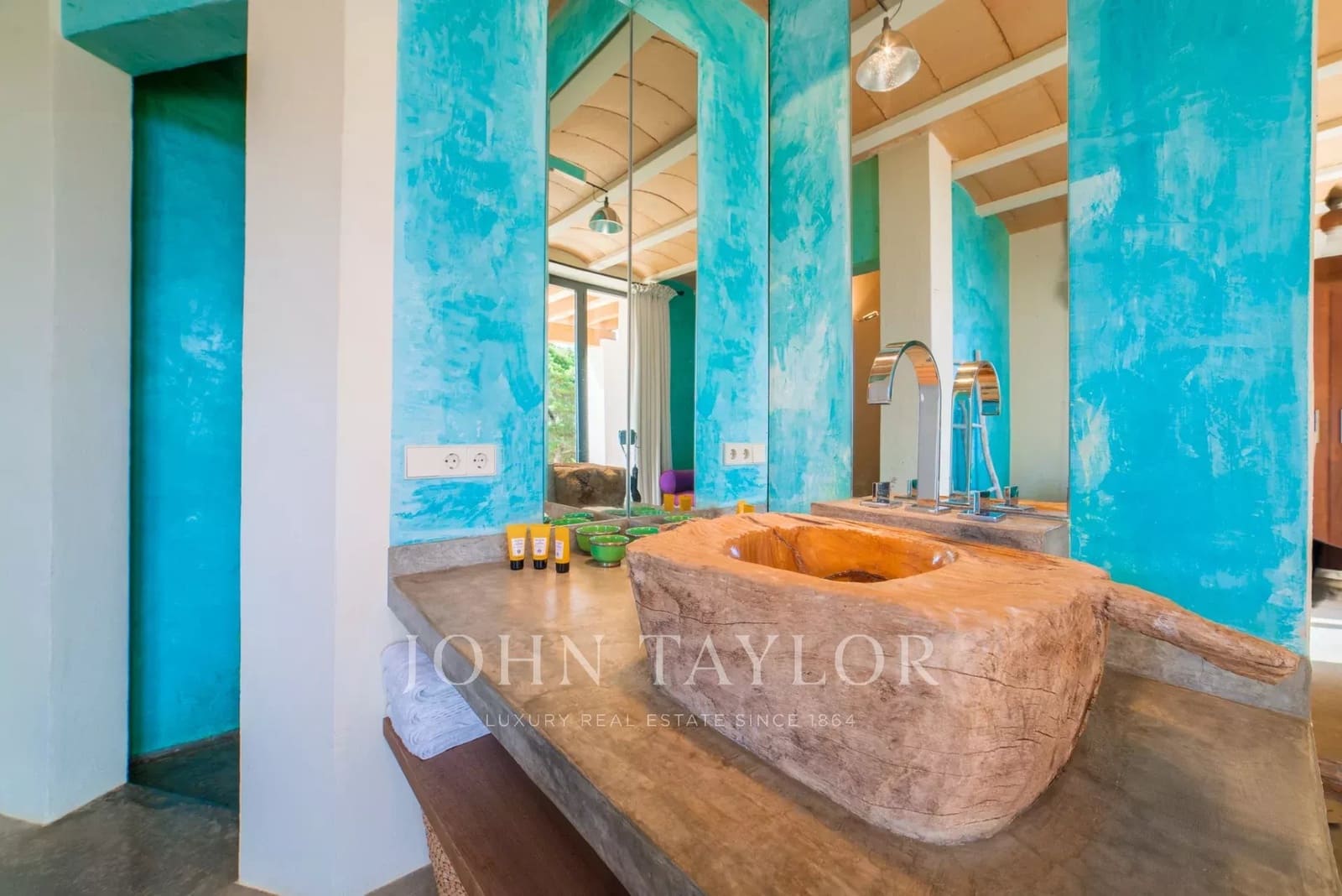 4 bedroom Villa for holiday rental in Es Cubells with pool - € 7,500 (Ref: 9428653)