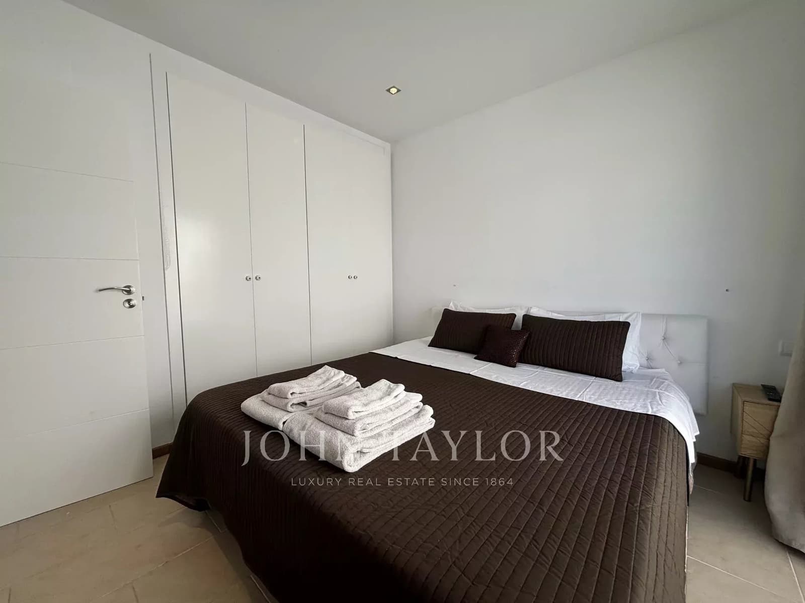 3 bedroom Townhouse for sale in Illa Plana - € 1,100,000 (Ref: 9428654)