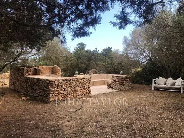 2 bedroom Apartment for sale in Cap De Barbaria with pool - € 3,585,000 (Ref: 9428657)