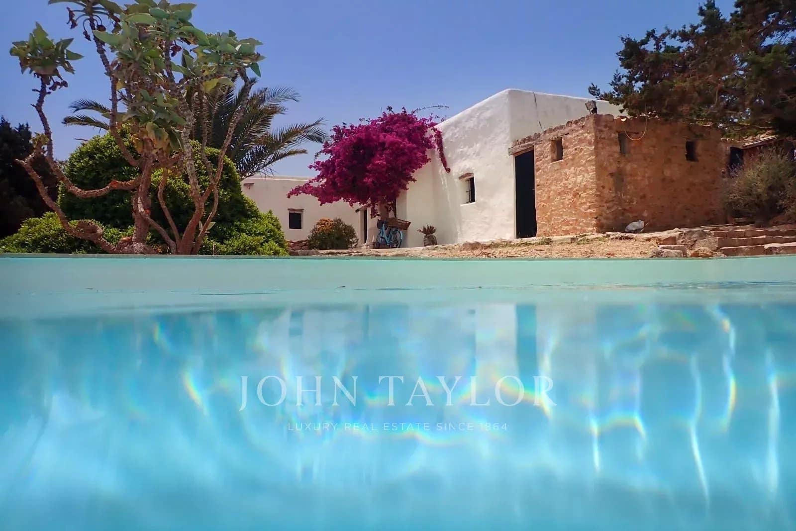 2 bedroom Apartment for sale in Cap De Barbaria with pool - € 3,585,000 (Ref: 9428657)