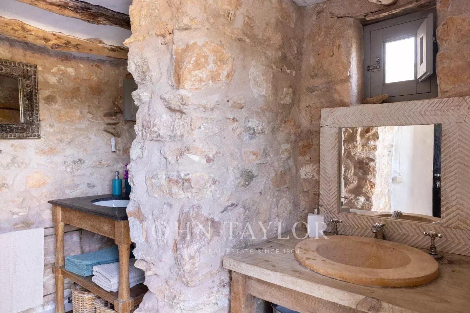 2 bedroom Apartment for sale in Cap De Barbaria with pool - € 3,585,000 (Ref: 9428657)