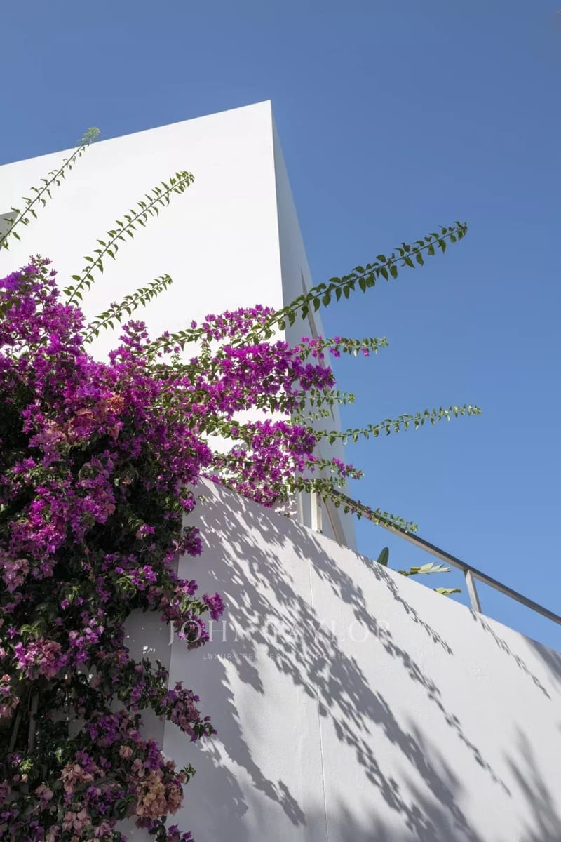 6 bedroom Villa for sale in San Jose / Sant Josep de Sa Talaia with pool - € 7,900,000 (Ref: 9428659)