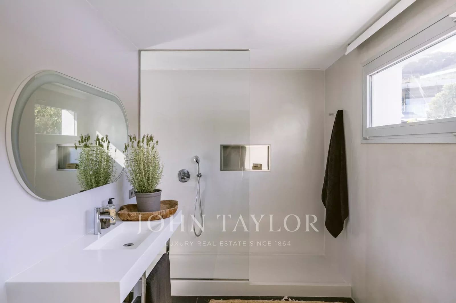 6 bedroom Villa for sale in San Jose / Sant Josep de Sa Talaia with pool - € 7,900,000 (Ref: 9428659)