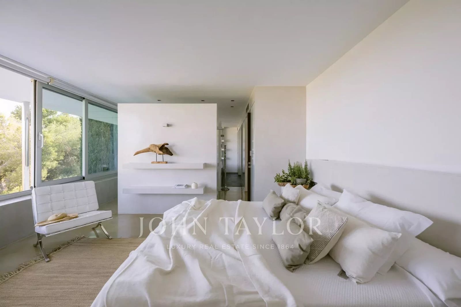 6 bedroom Villa for sale in San Jose / Sant Josep de Sa Talaia with pool - € 7,900,000 (Ref: 9428659)