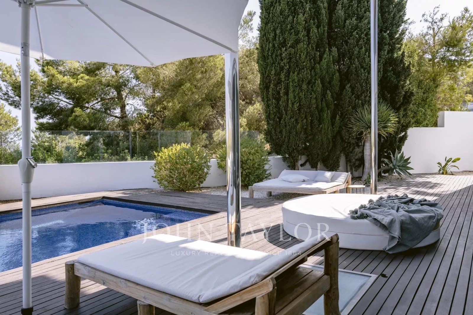 6 bedroom Villa for sale in San Jose / Sant Josep de Sa Talaia with pool - € 7,900,000 (Ref: 9428659)