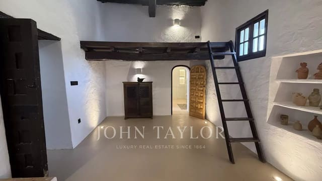 6 bedroom Apartment for rent in Cala Llonga, Santa Eulalia / Santa Eularia with pool - € 10,000 (Ref: 9428660)