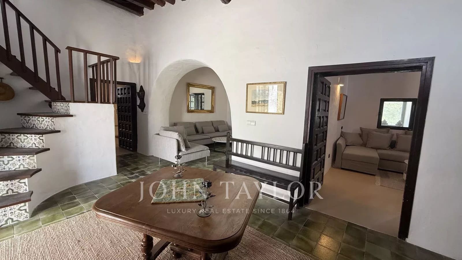 6 bedroom Apartment for rent in Cala Llonga with pool - € 10,000 (Ref: 9428660)