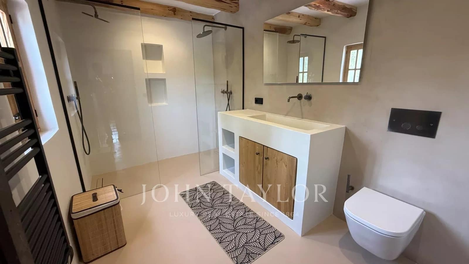 6 bedroom Apartment for rent in Cala Llonga with pool - € 10,000 (Ref: 9428660)