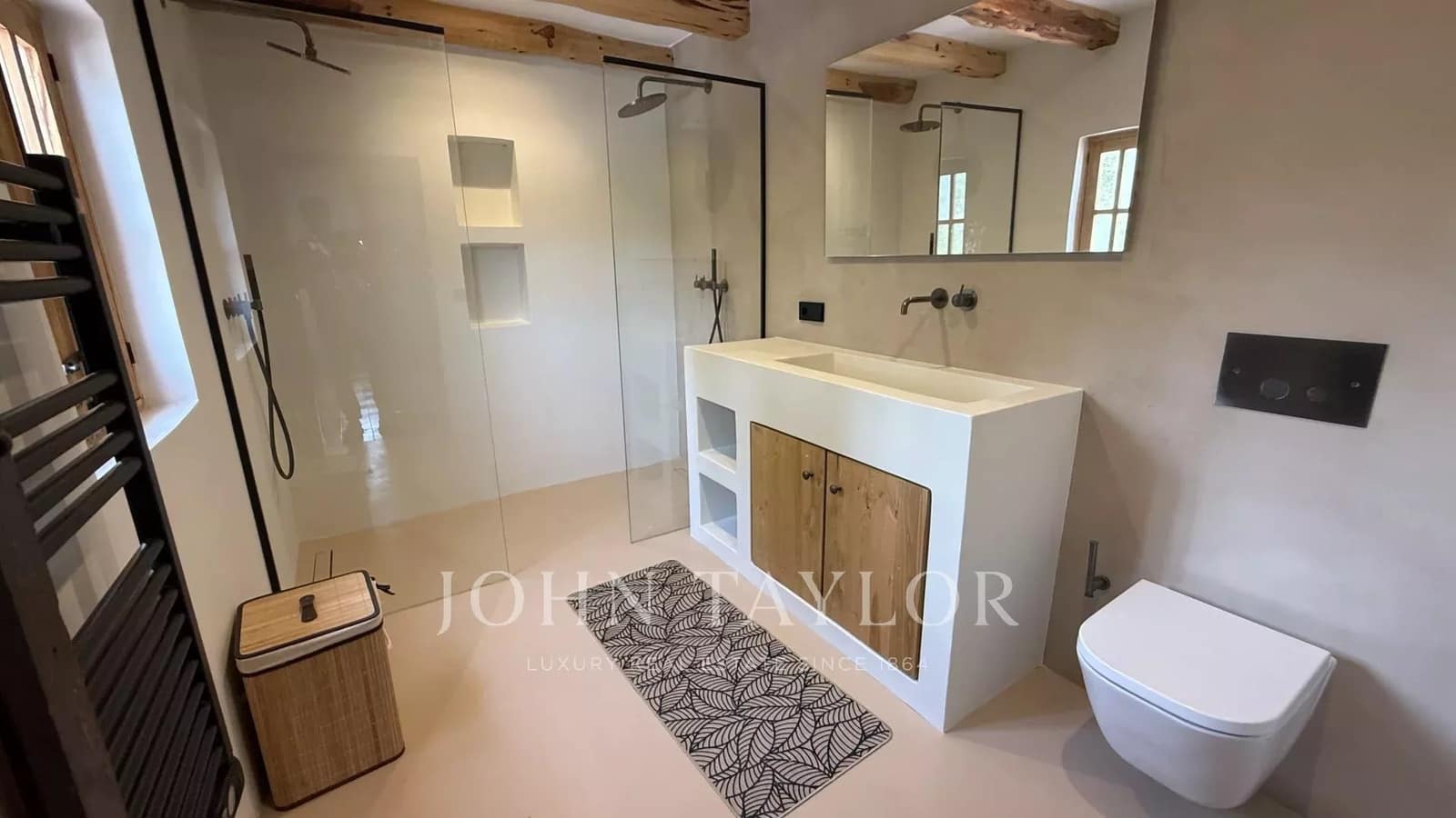 6 bedroom Apartment for rent in Cala Llonga with pool - € 10,000 (Ref: 9428660)