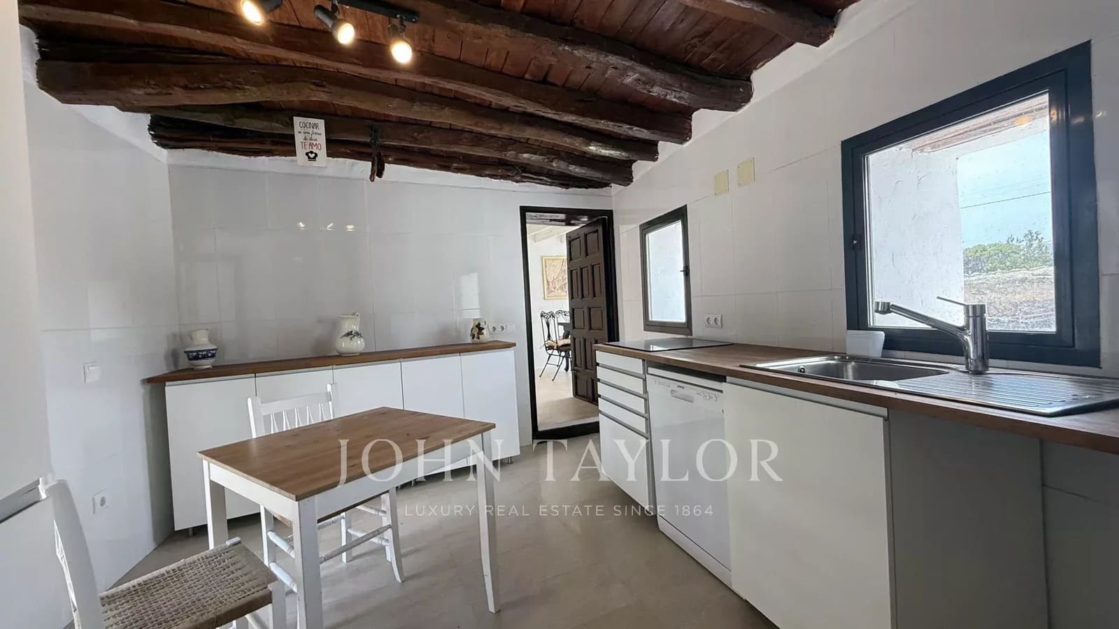 6 bedroom Apartment for rent in Cala Llonga with pool - € 10,000 (Ref: 9428660)