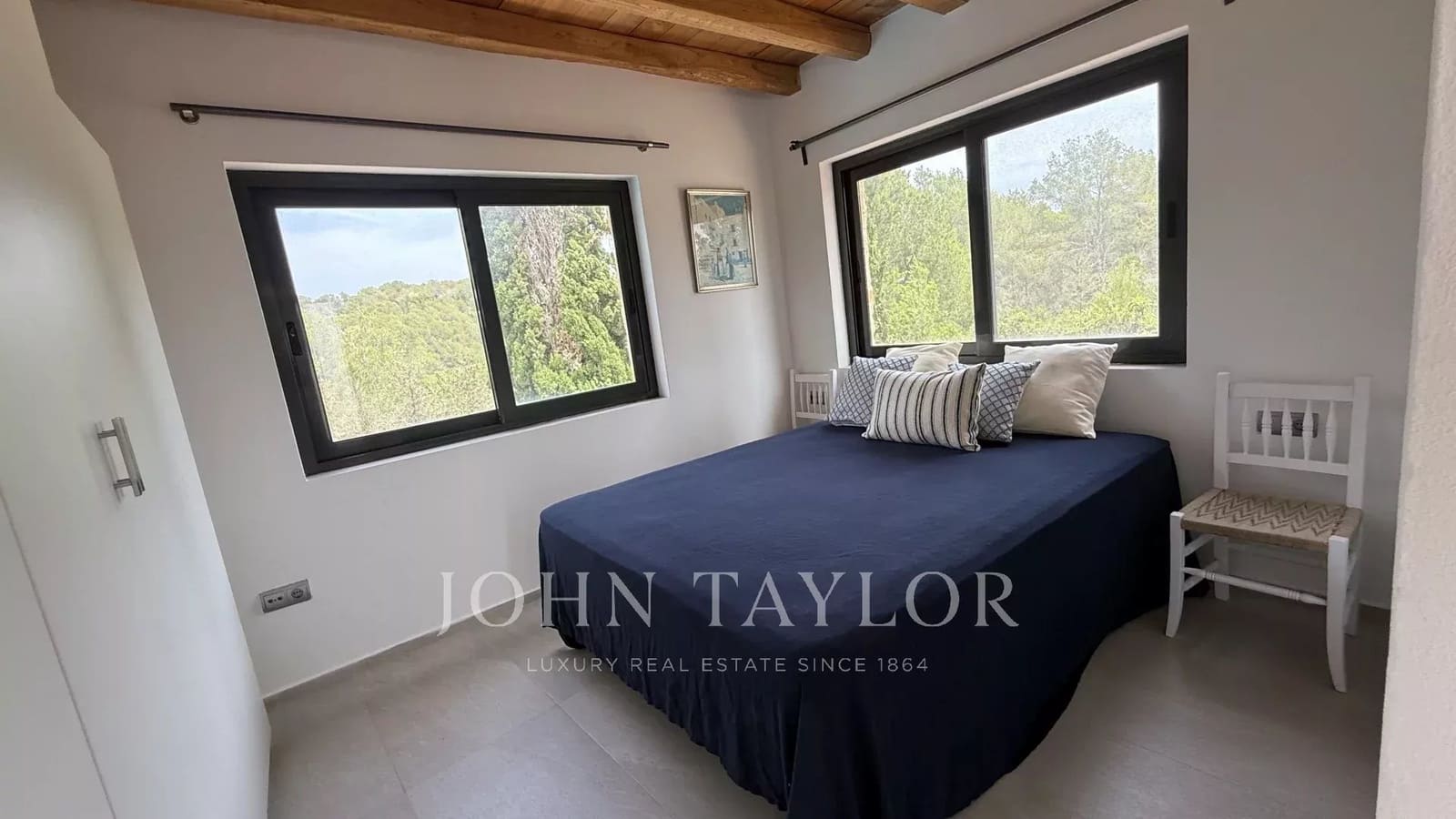 6 bedroom Apartment for rent in Cala Llonga with pool - € 10,000 (Ref: 9428660)