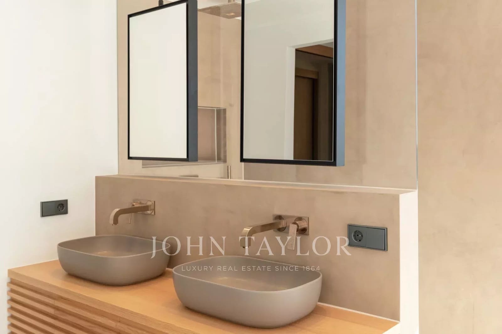 5 sovrum Lägenhet till salu i Cala Salada med pool - 5 750 000 € (Ref: 9428661)