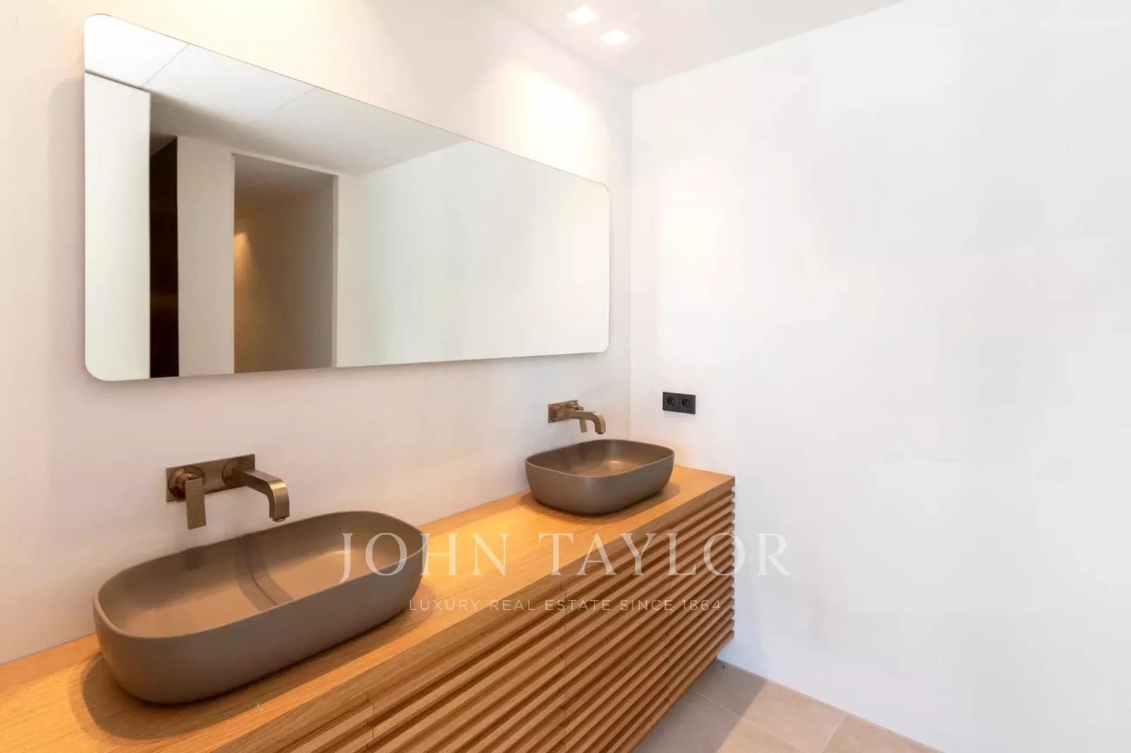 5 sovrum Lägenhet till salu i Cala Salada med pool - 5 750 000 € (Ref: 9428661)