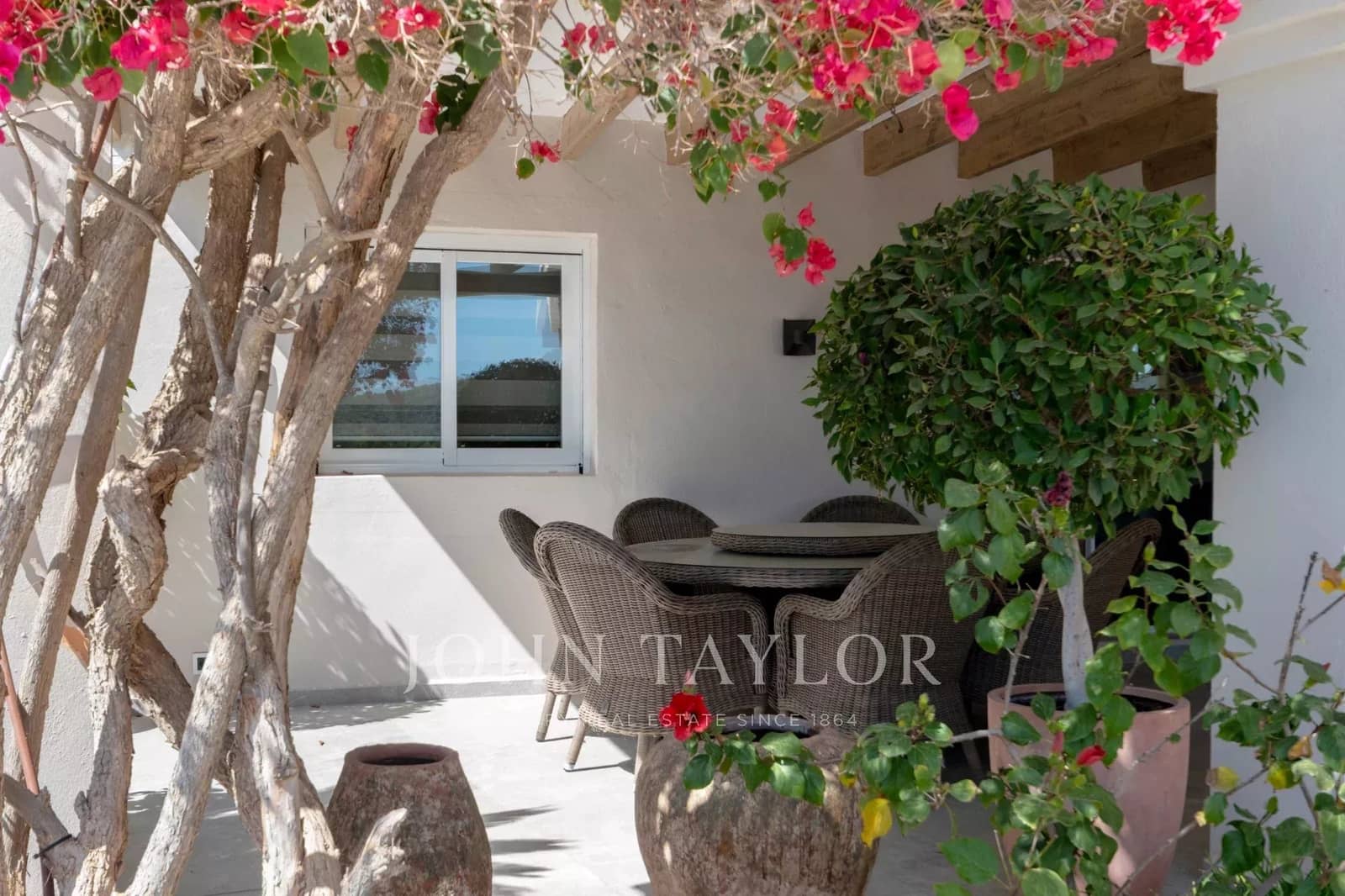 3 soveværelse Lejlighed til salg i Nuestra Senora de Jesus med swimmingpool - € 3.950.000 (Ref: 9428662)