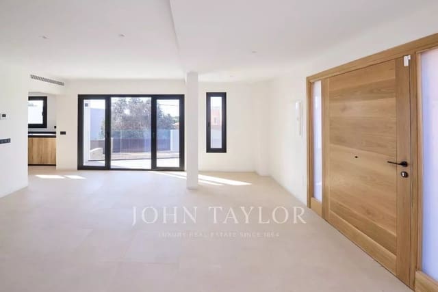 3 quarto Apartamento para venda em Cap Martinet, Ibiza / Eivissa cidade com piscina - 2 100 000 € (Ref: 9428663)