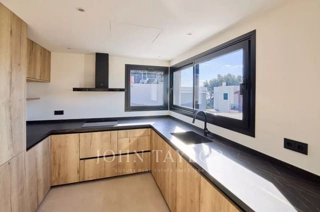 3 quarto Apartamento para venda em Cap Martinet, Ibiza / Eivissa cidade com piscina - 2 100 000 € (Ref: 9428663)