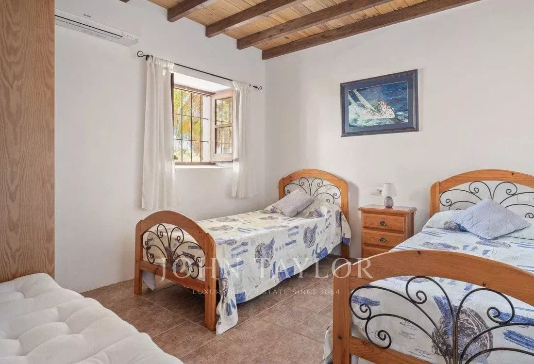 5 bedroom Villa for sale in Es Cana with pool - € 4,500,000 (Ref: 9428667)