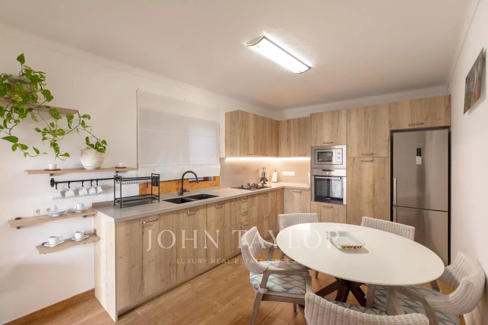 6 bedroom Villa for sale in Sant Antoni de Portmany with pool - € 2,990,000 (Ref: 9428670)