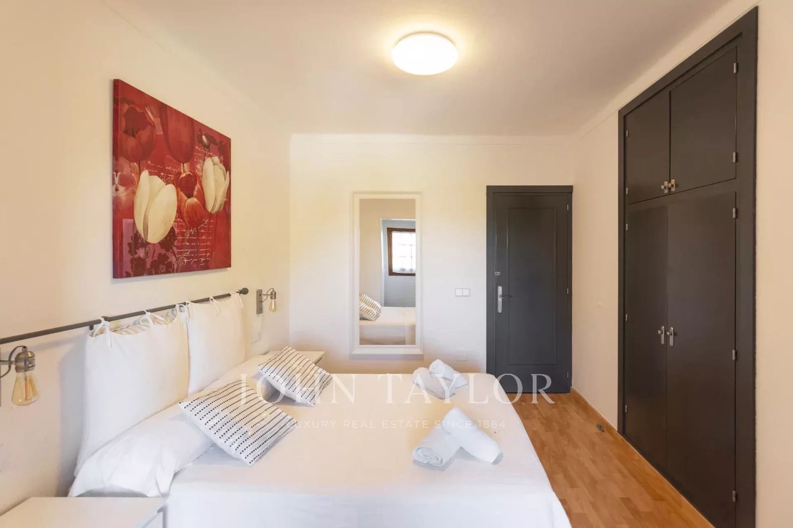 6 bedroom Villa for sale in Sant Antoni de Portmany with pool - € 2,990,000 (Ref: 9428670)