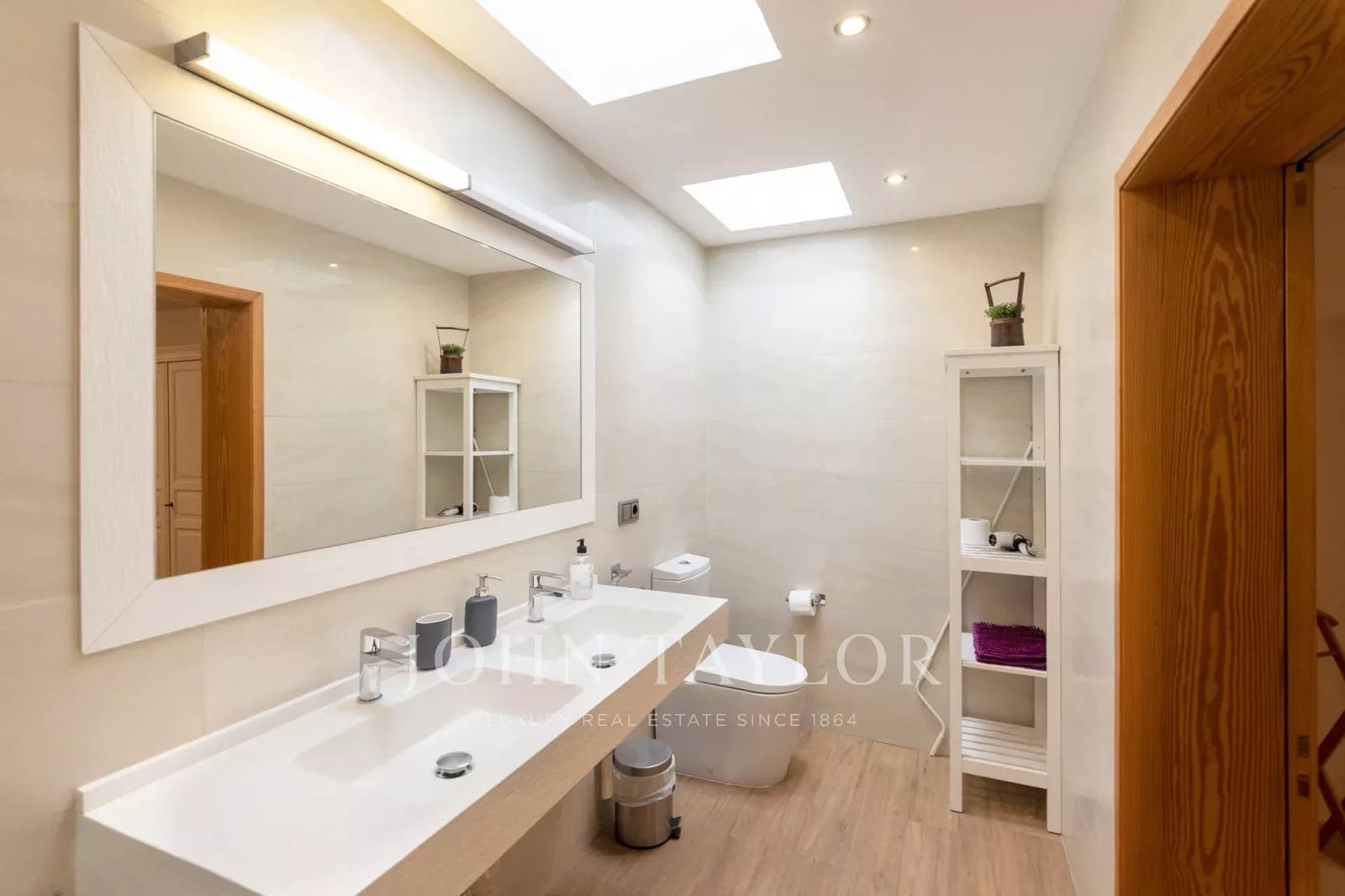 6 bedroom Villa for sale in Sant Antoni de Portmany with pool - € 2,990,000 (Ref: 9428670)