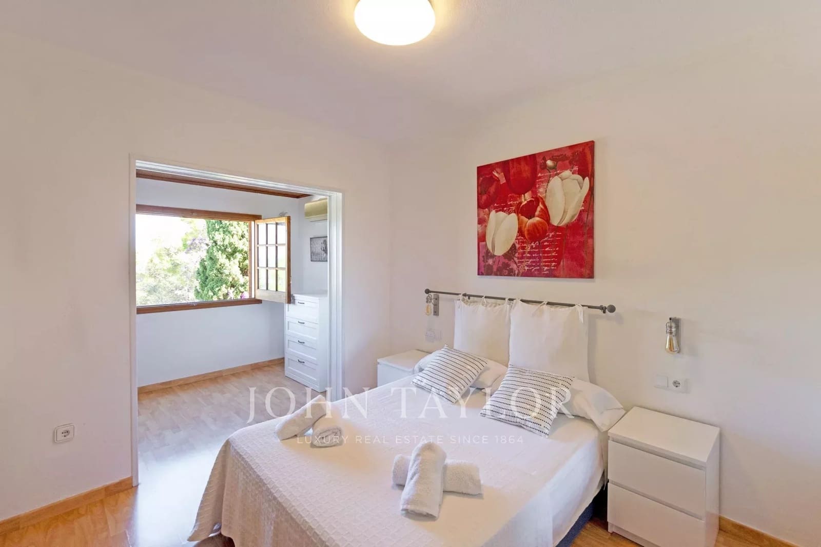 6 bedroom Villa for sale in Sant Antoni de Portmany with pool - € 2,990,000 (Ref: 9428670)